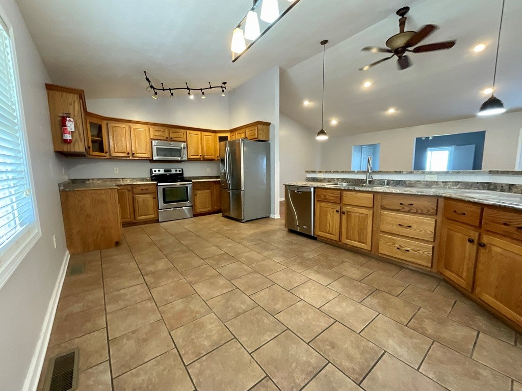 452 Breezy Ridge Road Woodlawn, VA 24381 - Photo 18 of 46 Gallery Image 18