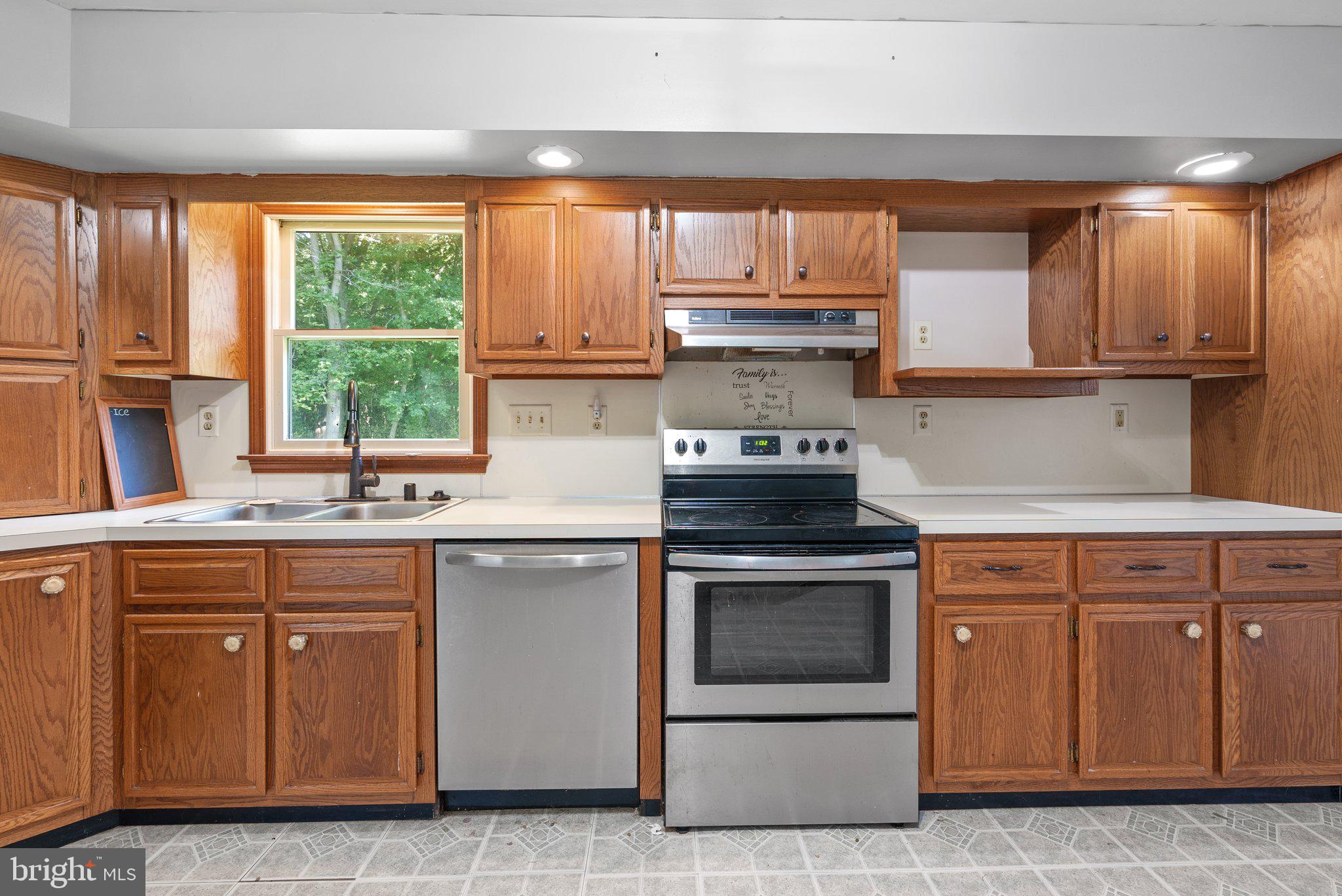800 Harney Road Littlestown, PA 17340 - Photo 9 of 36