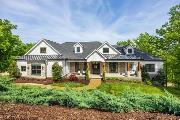 $2,250,000 | 2214 Horizons View Drive, Ooltewah, TN 37363