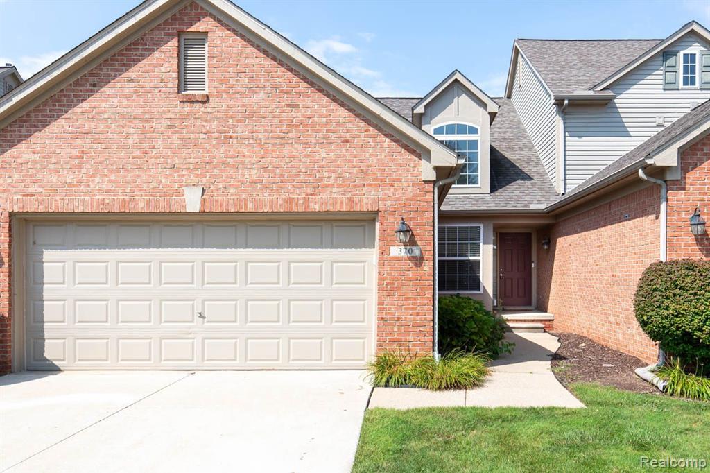 370 Cherry Grove Road Canton, MI 48188 - Photo 1 of 40