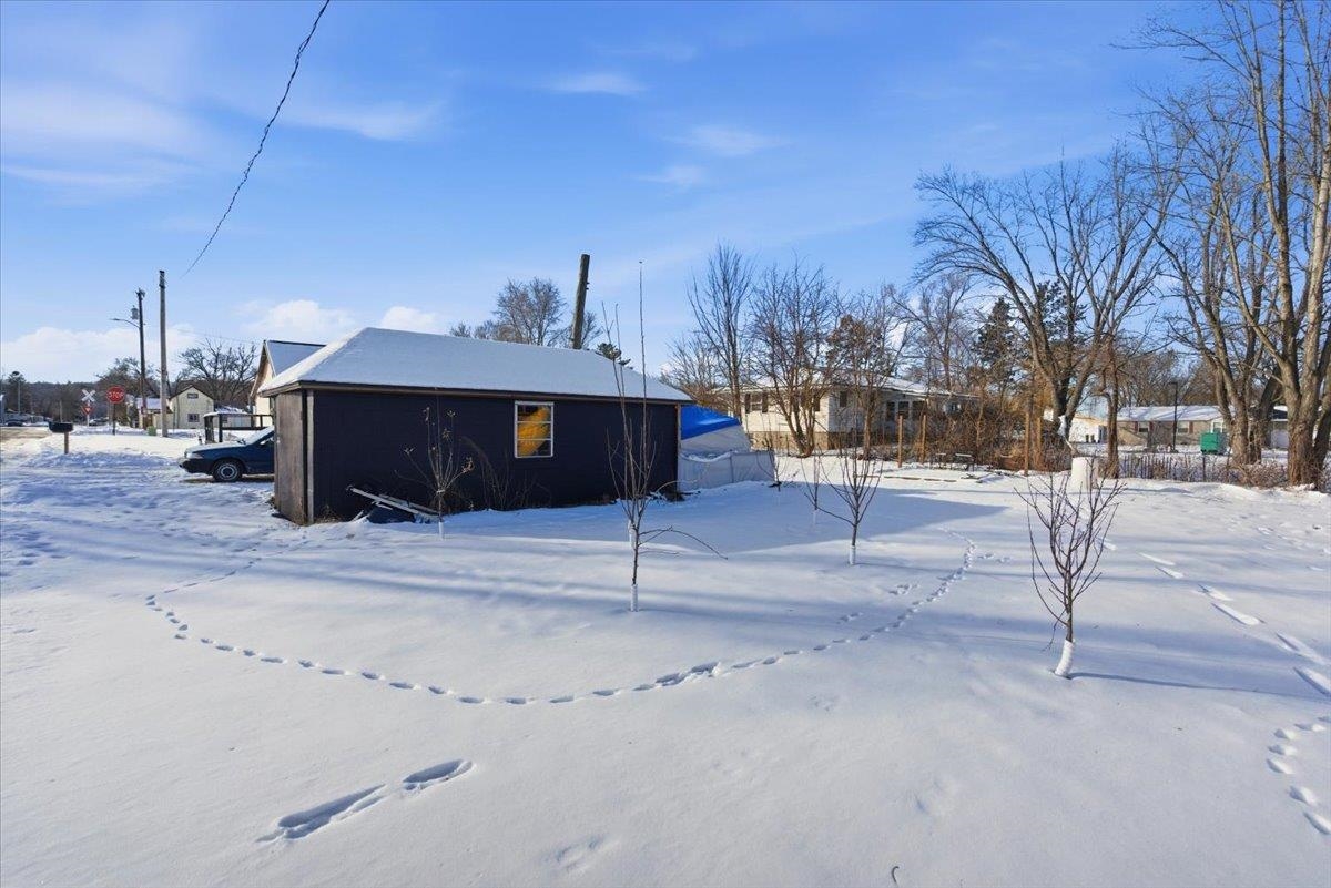 703 Oak Street Arena, WI 53503 - Photo 33 of 35