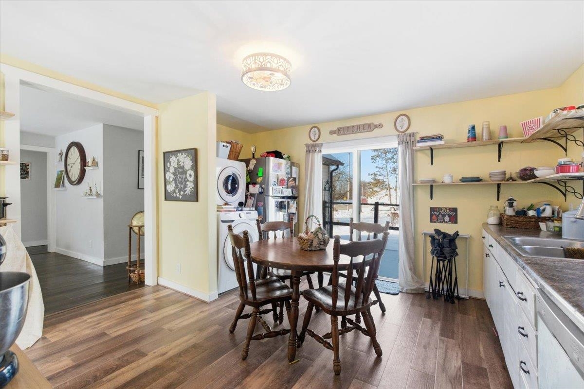 703 Oak Street Arena, WI 53503 - Photo 5 of 35