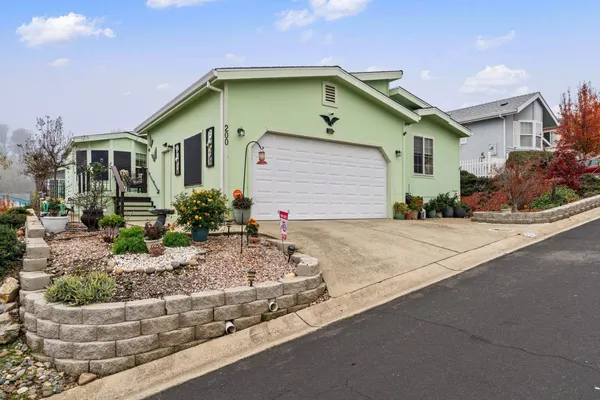 $220,000 | 20 Rollingwood Drive, Unit 200, Jackson, CA 95642