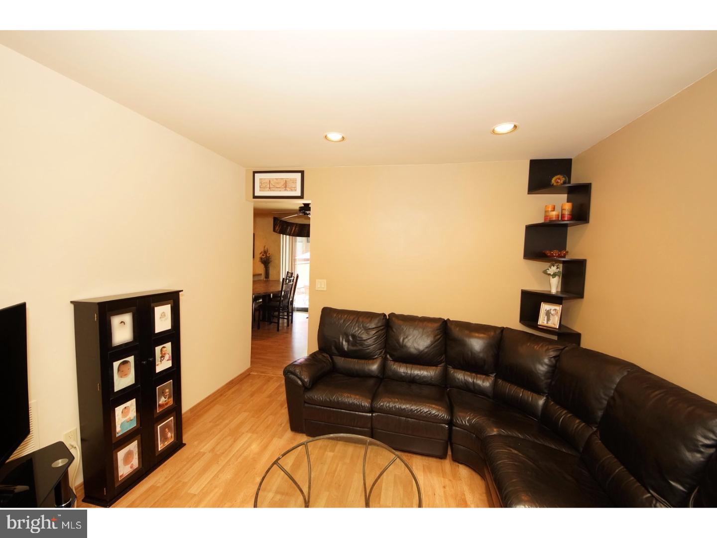 905 Jamestown Road East Windsor, NJ 08520 - Photo 5 of 24 Gallery Image 5