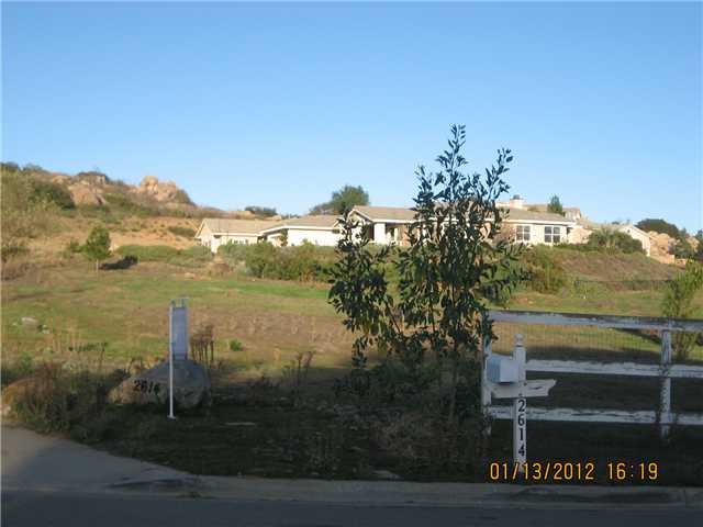 2614 Southern Oak Road Ramona, CA 92065 - Photo 2 of 25 Gallery Image 2