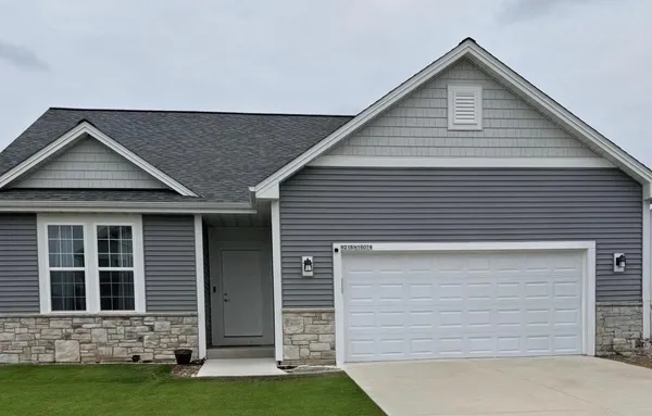$529,900 | W218-n16074 Tiger Lily Drive, Jackson, WI 53037