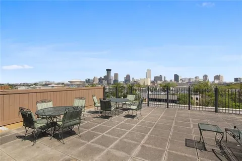 $425,000 | 1750 St Charles Avenue, Unit 505, New Orleans, LA 70130