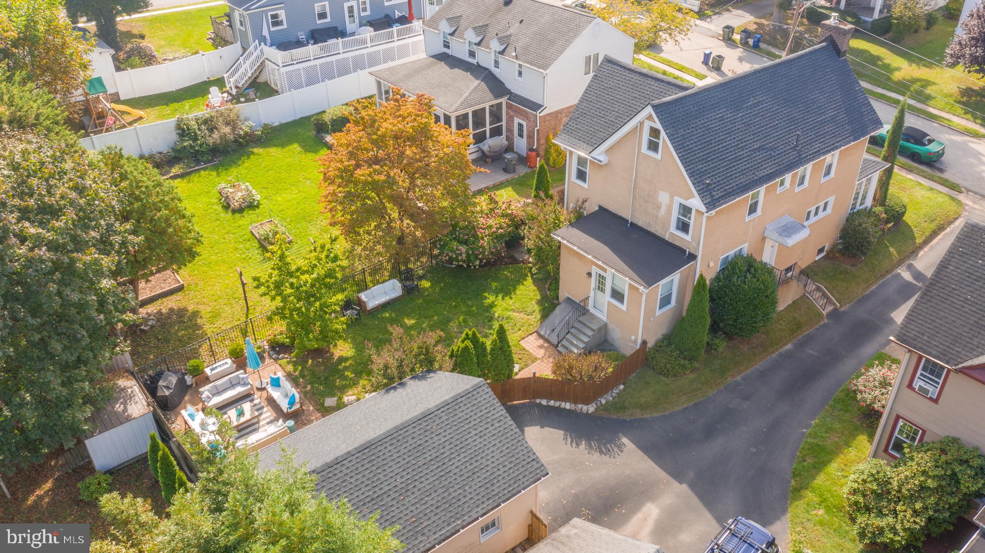 2711 Laurel Lane Glenside, PA 19038 - Photo 35 of 41 Gallery Image 35