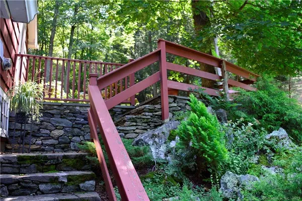 $5,000 | 67 Lake Lillinonah Road North, Bridgewater, CT 06752