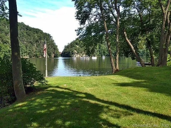 $5,000 | 67 Lake Lillinonah Road North, Bridgewater, CT 06752