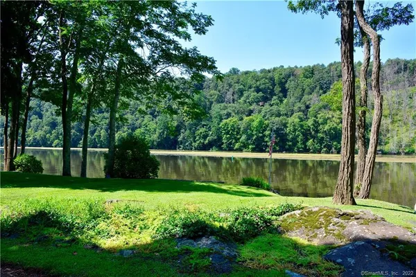 $5,000 | 67 Lake Lillinonah Road North, Bridgewater, CT 06752