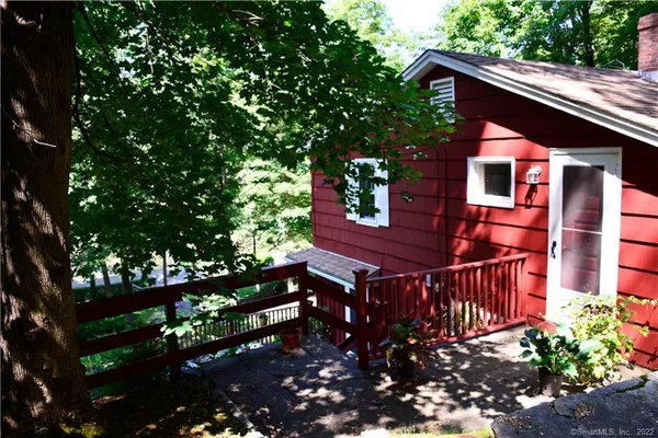 $5,000 | 67 Lake Lillinonah Road North, Bridgewater, CT 06752