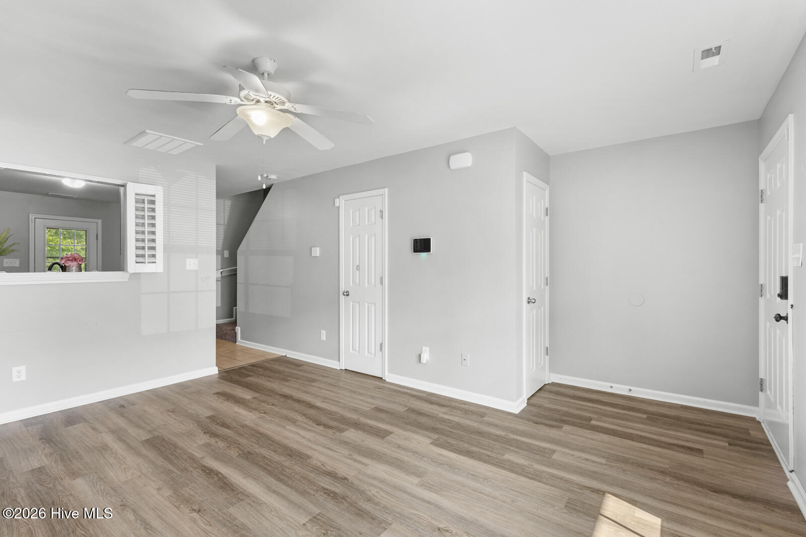 402 Caldwell Loop Jacksonville, NC 28546 - Photo 4 of 27