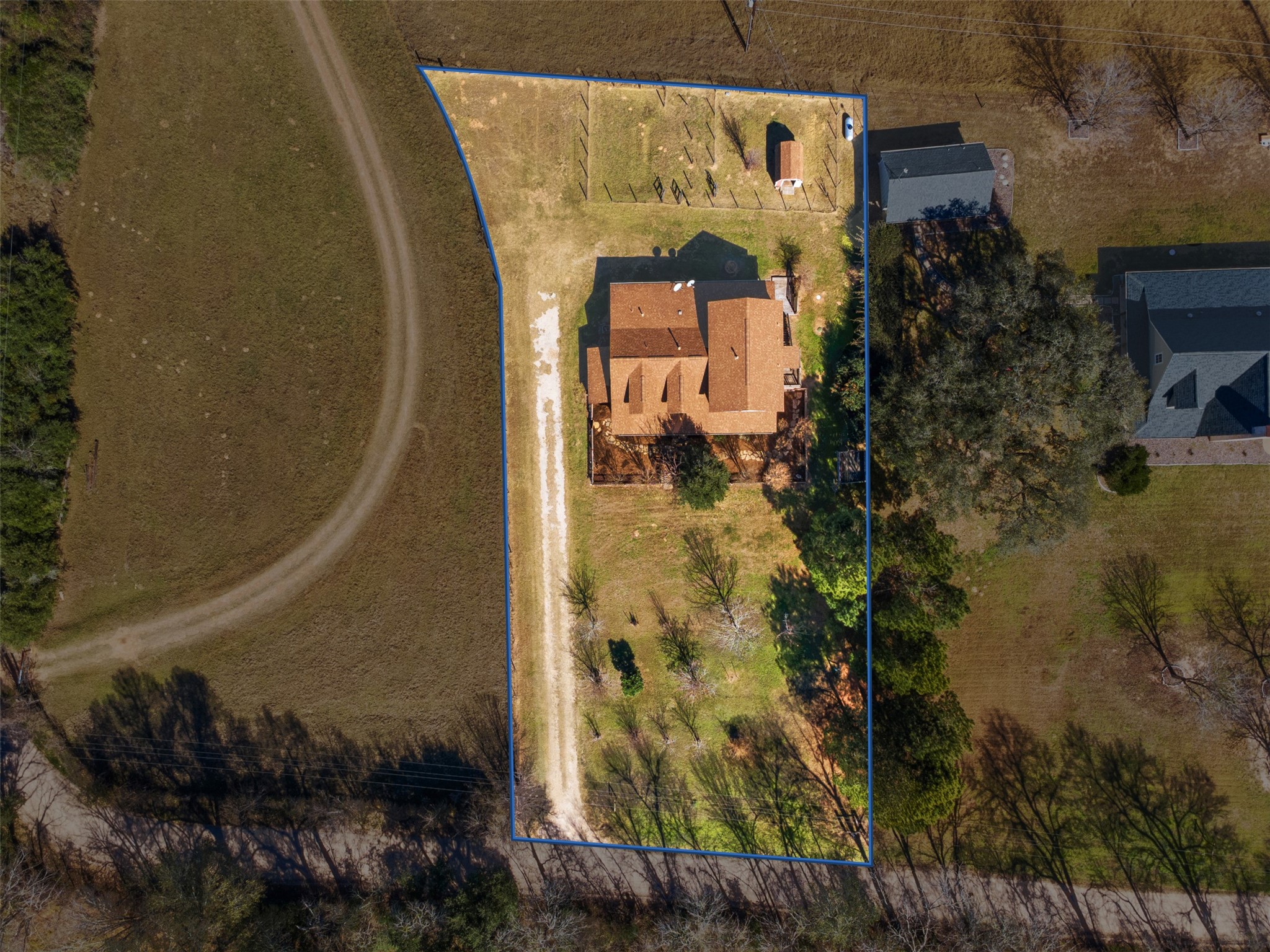 10860 County Road 272 Somerville, TX 77879 - Photo 34 of 34 an aerial view of a house with a yard