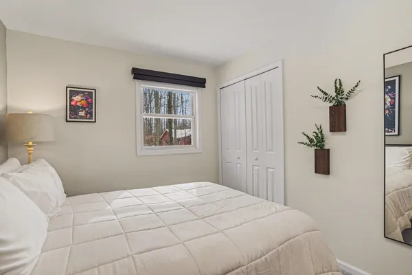 $529,900 | 18412 148th Avenue, Spring Lake, MI 49456