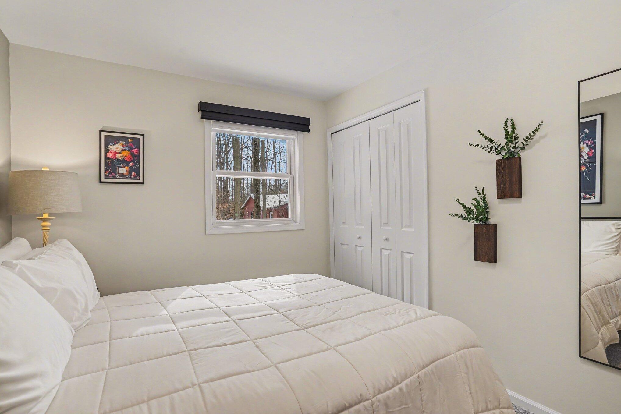 18412 148th Avenue Spring Lake, MI 49456 - Photo 23 of 26 015_file_1136