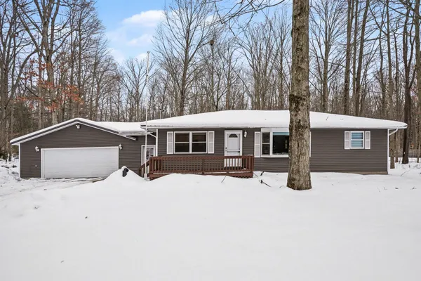 $529,900 | 18412 148th Avenue, Spring Lake, MI 49456