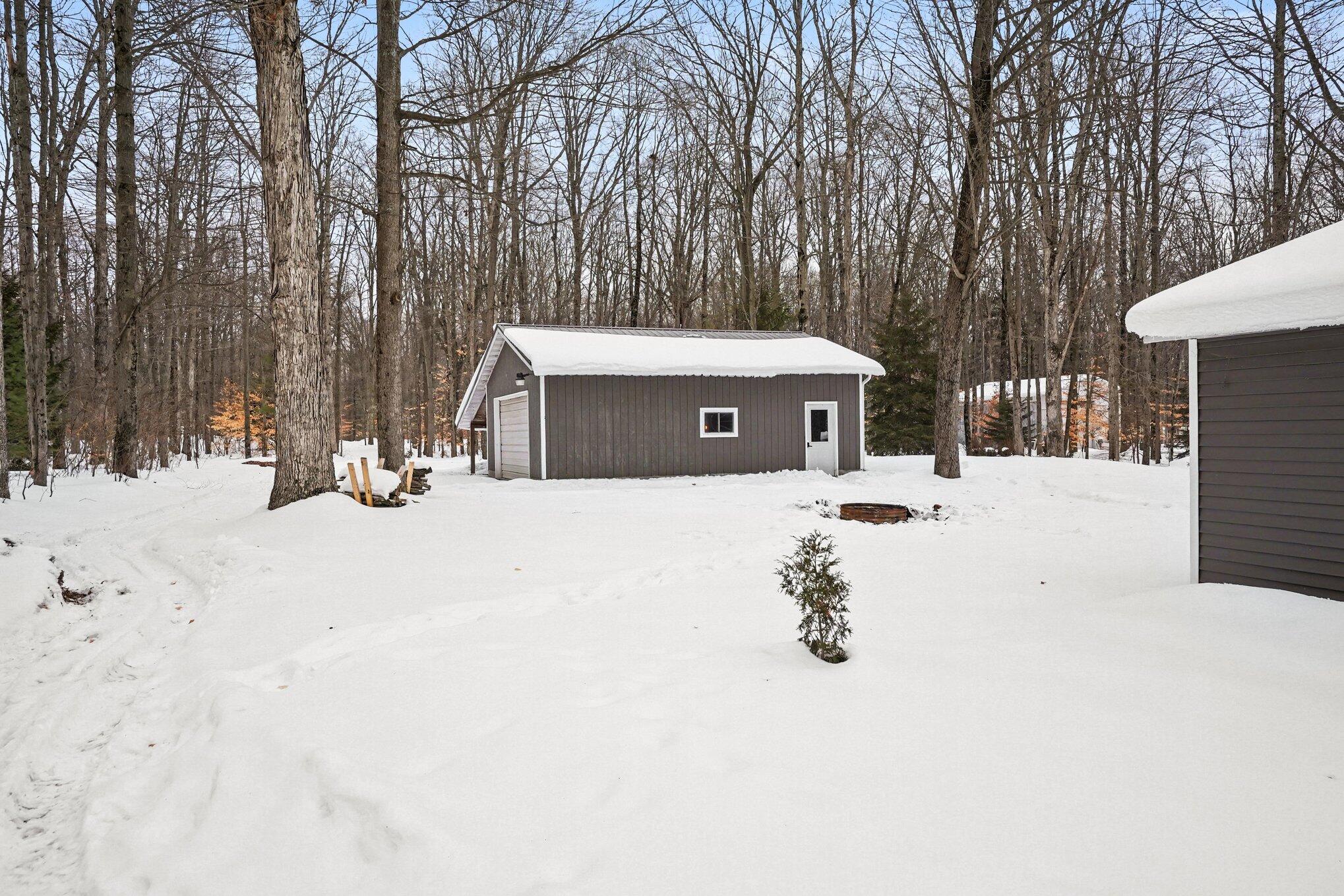 18412 148th Avenue Spring Lake, MI 49456 - Photo 7 of 26 025_file_9570