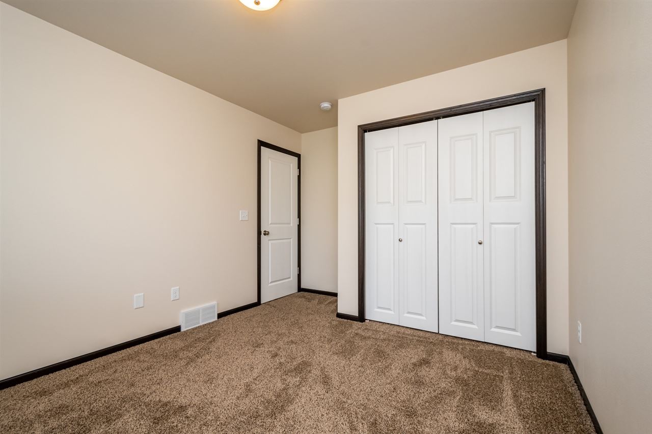 202 Prairie Rose Place Solon, IA 52333 - Photo 22 of 25 Gallery Image 22