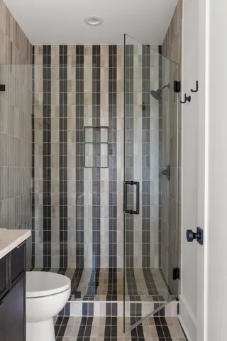 $1,975,000 | 5817 Woodland Hills Drive, Nashville, TN 37211