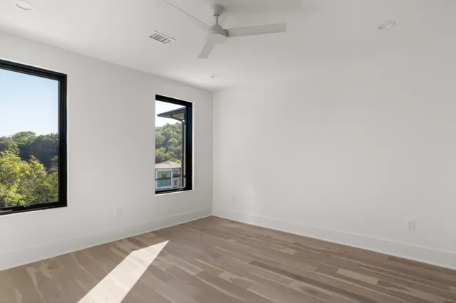 $1,975,000 | 5817 Woodland Hills Drive, Nashville, TN 37211