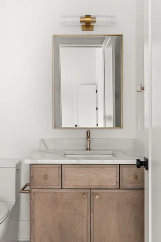 $1,975,000 | 5817 Woodland Hills Drive, Nashville, TN 37211