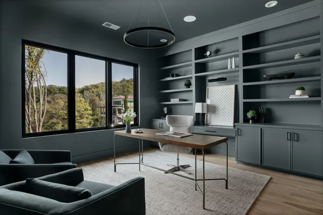 $1,975,000 | 5817 Woodland Hills Drive, Nashville, TN 37211