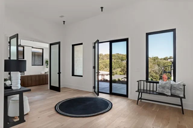 $1,975,000 | 5817 Woodland Hills Drive, Nashville, TN 37211