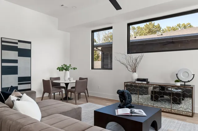 $1,975,000 | 5817 Woodland Hills Drive, Nashville, TN 37211