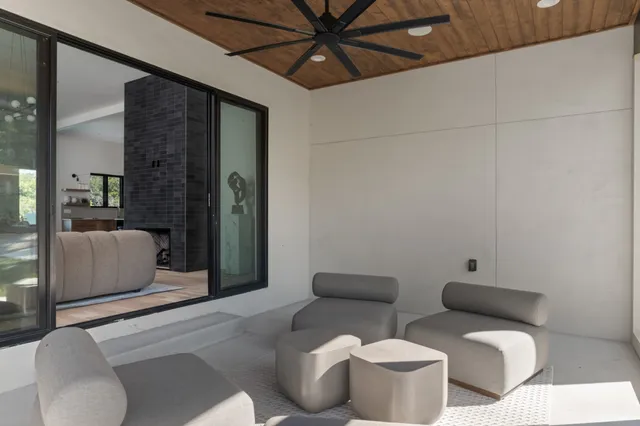 $1,975,000 | 5817 Woodland Hills Drive, Nashville, TN 37211