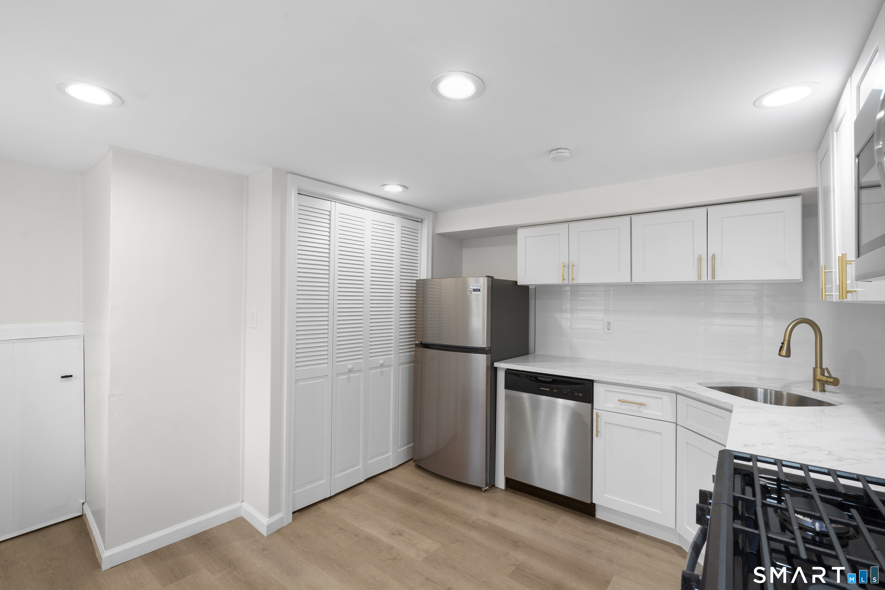 671 Elm Street Monroe, CT 06468 - Photo 30 of 40