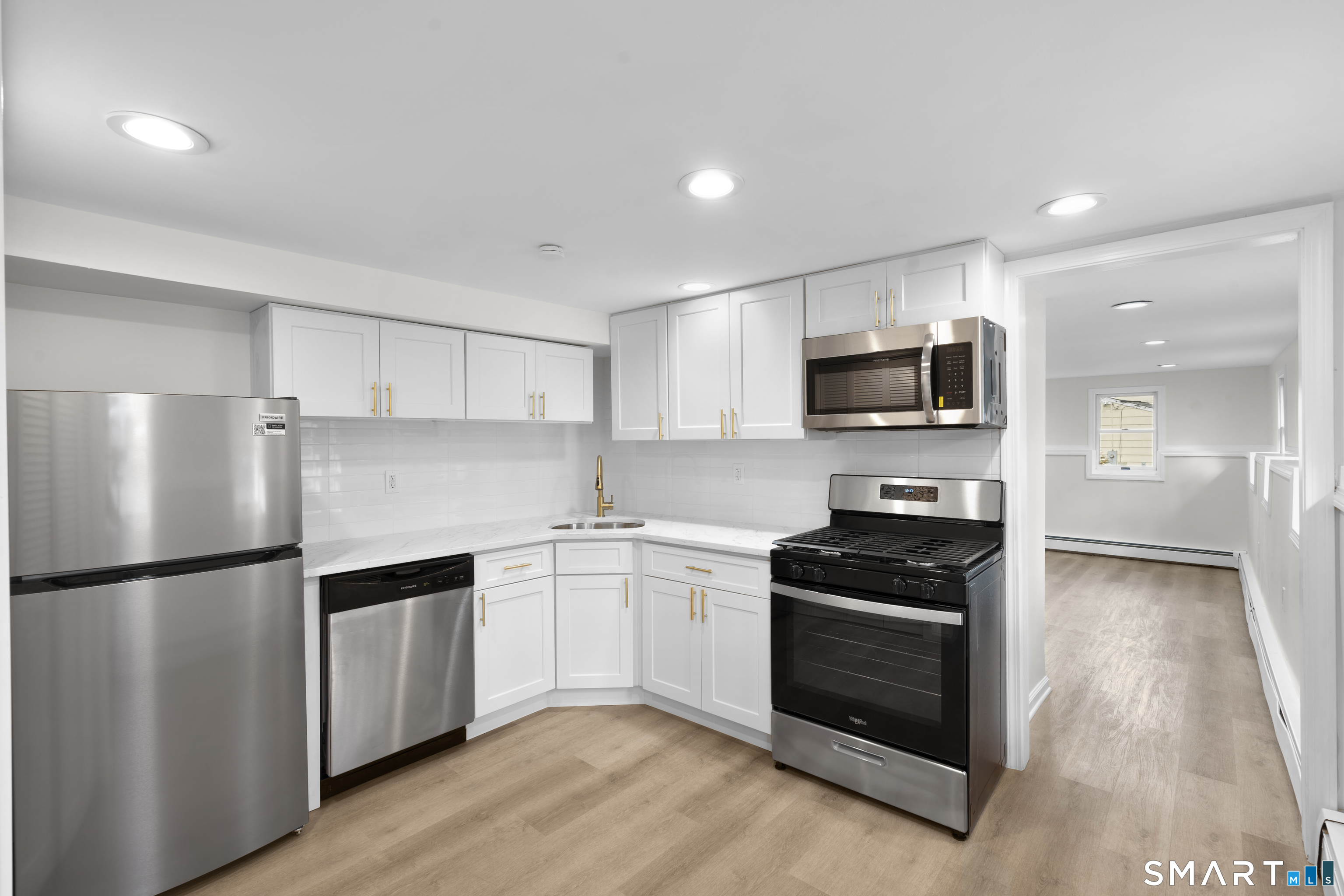 671 Elm Street Monroe, CT 06468 - Photo 32 of 40