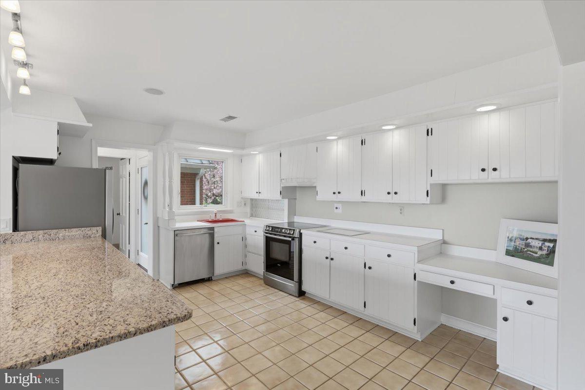 6501 Green Valley Road New Market, MD 21774 - Photo 27 of 55