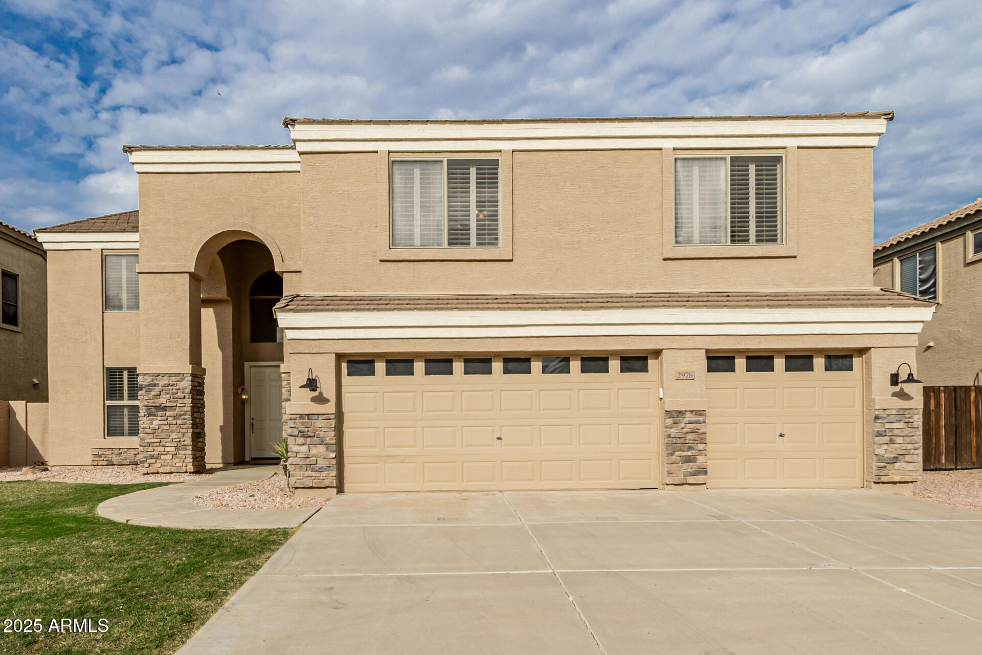 2978 East Ranch Court Gilbert, AZ 85296 - Photo 2 of 72