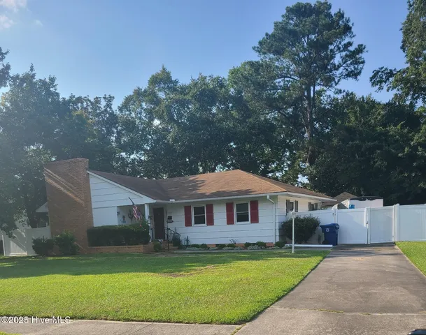 $199,900 | 909 Cameron Drive, Kinston, NC 28501