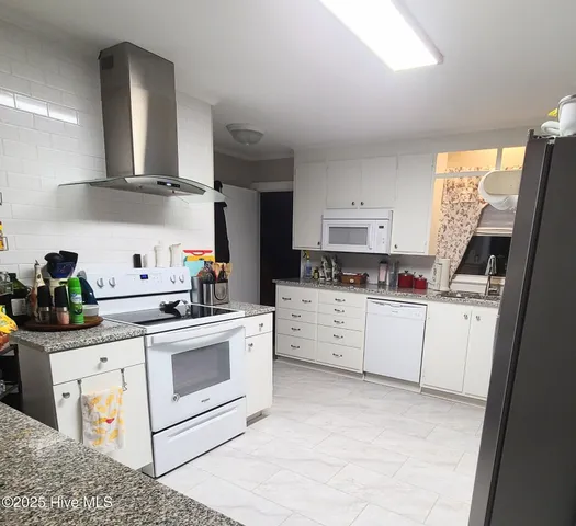 $199,900 | 909 Cameron Drive, Kinston, NC 28501