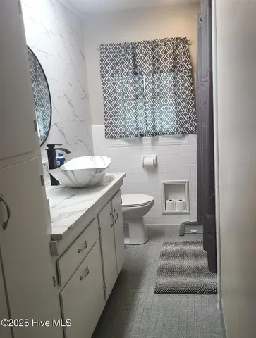 $199,900 | 909 Cameron Drive, Kinston, NC 28501