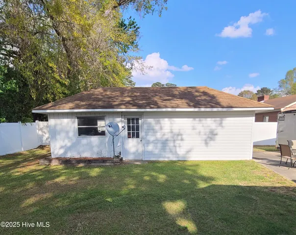 $199,900 | 909 Cameron Drive, Kinston, NC 28501