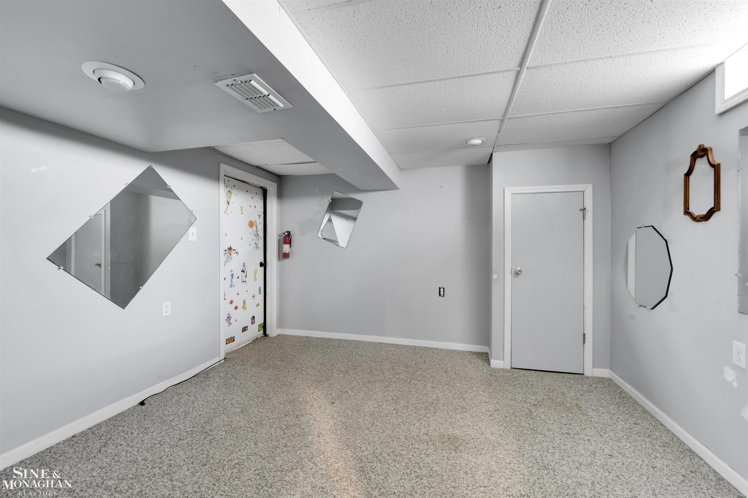 21636 Martin Road St. Clair Shores, MI 48081 - Photo 19 of 27