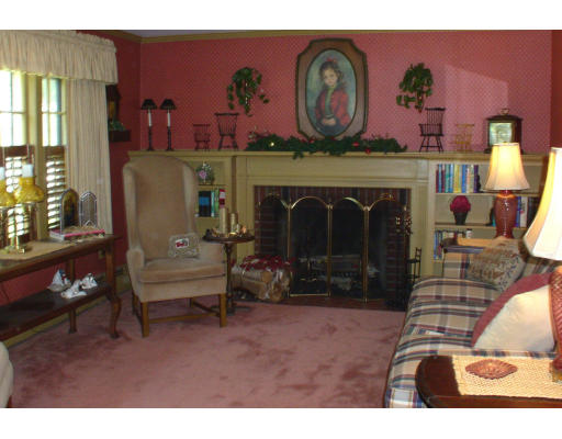 46 Croft Regis Road Westwood, MA 02090 - Photo 2 of 9 Gallery Image 2