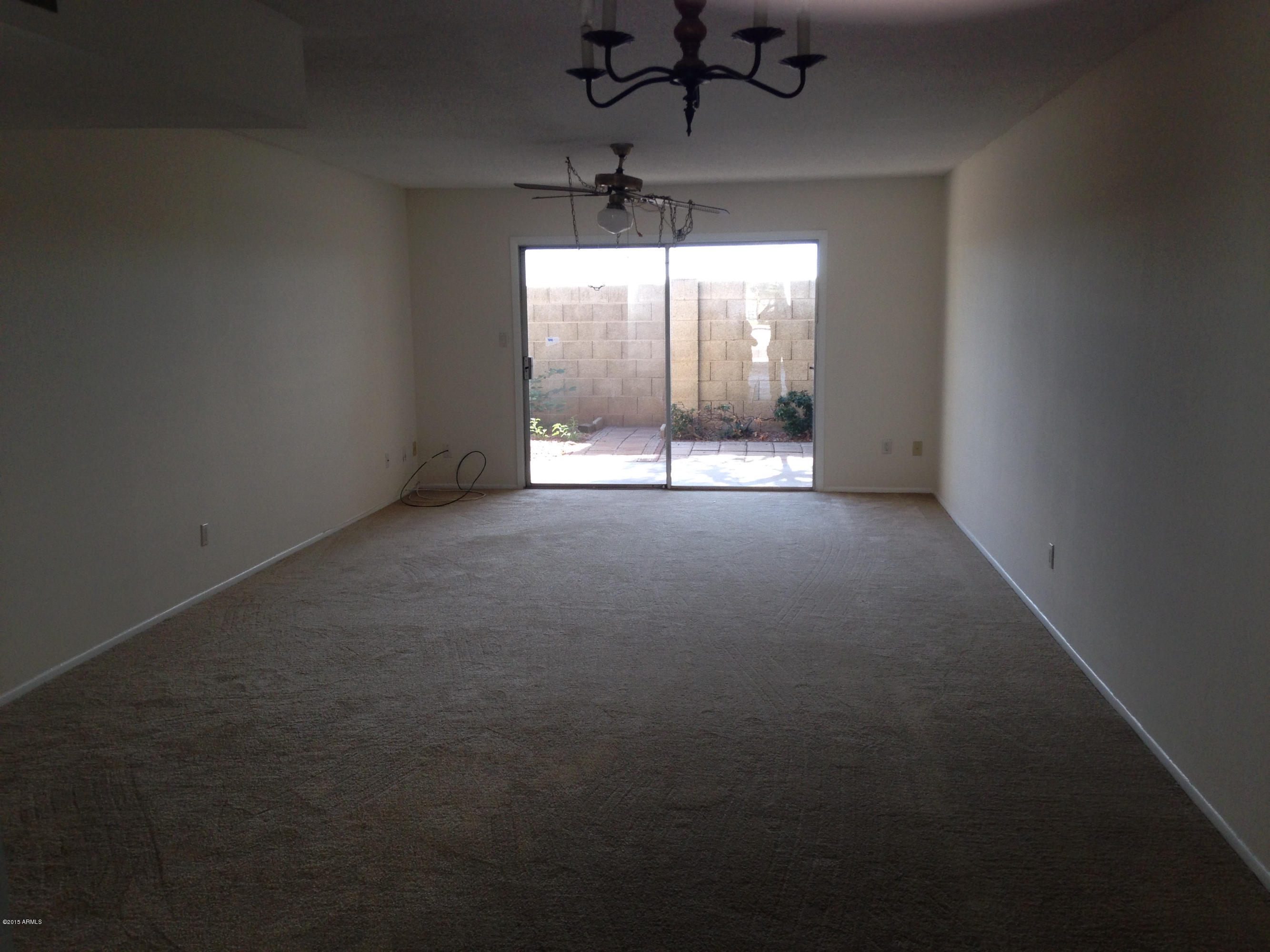 2915 West Lamar Road Phoenix, AZ 85017 - Photo 12 of 23 Great room
