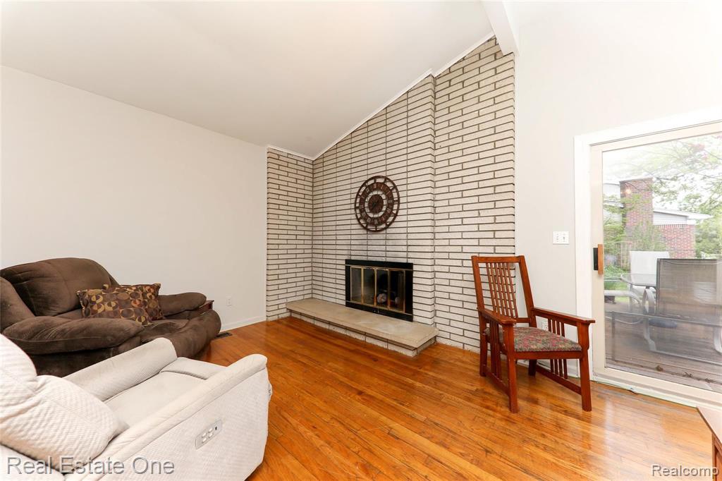 7348 Provincial Road Canton, MI 48187 - Photo 10 of 24
