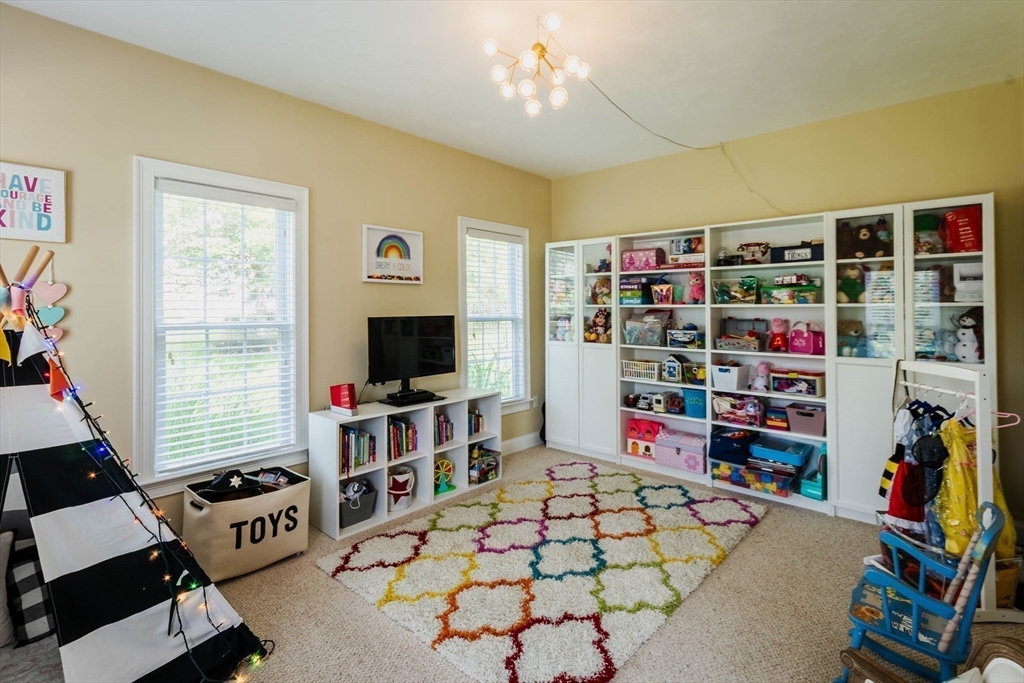493 Taylor Road Stow, MA 01775 - Photo 22 of 40