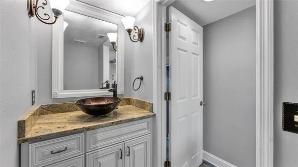 $625,000 | 5187 Spanish Oaks Lane, Lakeland, FL 33805