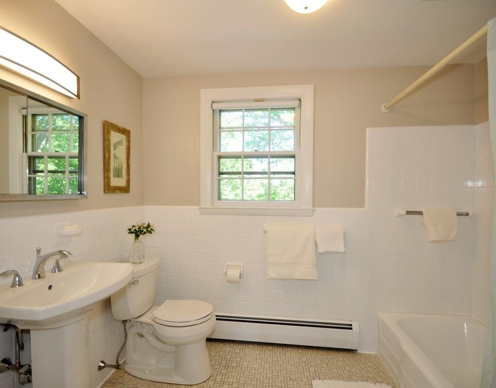 83 Bayberry Road Concord, MA 01742 - Photo 12 of 17 Gallery Image 12