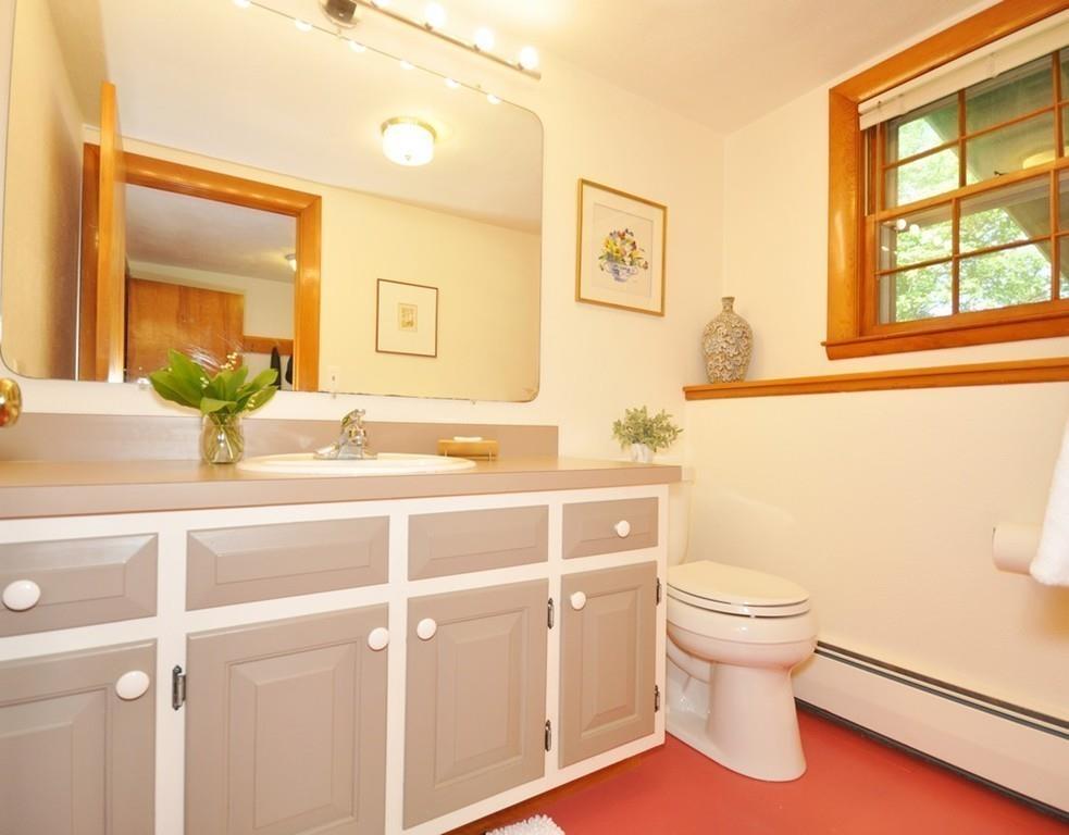 83 Bayberry Road Concord, MA 01742 - Photo 13 of 17 Gallery Image 13