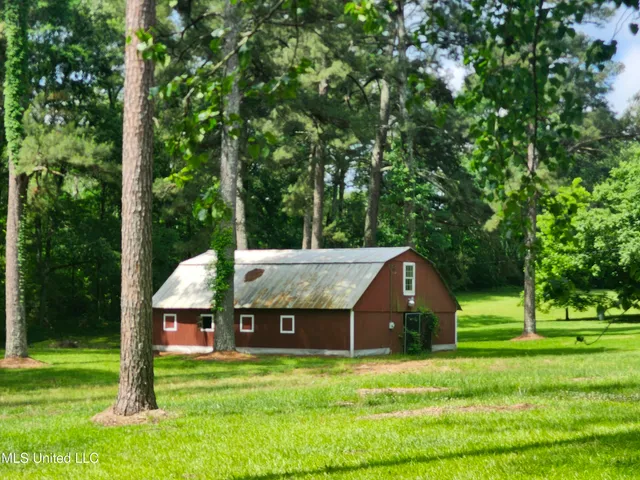 $520,000 | 3830 Forest Hill Road, Jackson, MS 39212