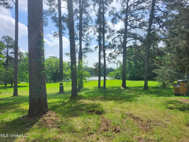$520,000 | 3830 Forest Hill Road, Jackson, MS 39212