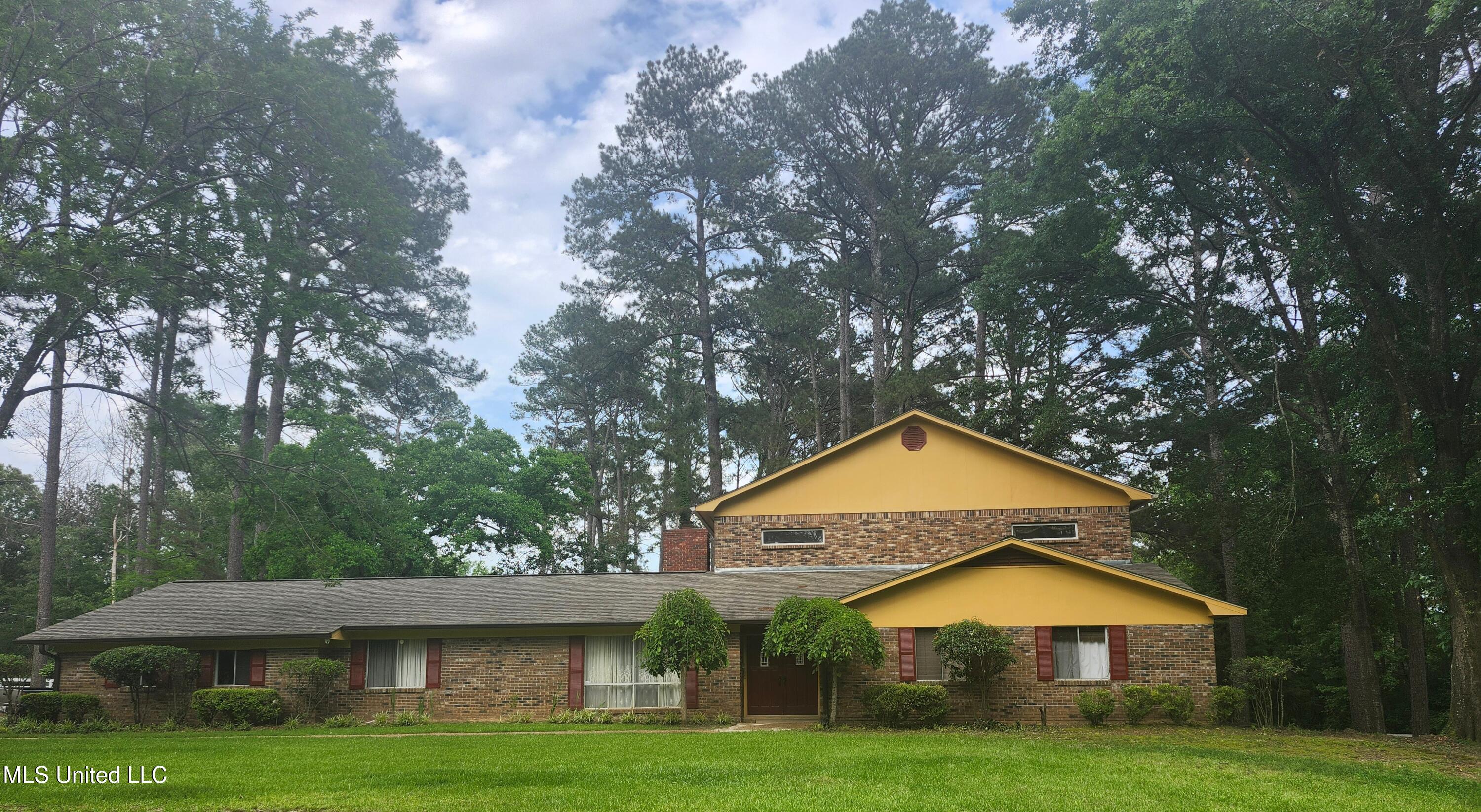 3830 Forest Hill Road Jackson, MS 39212 - Photo 2 of 49 20250515_173340~2