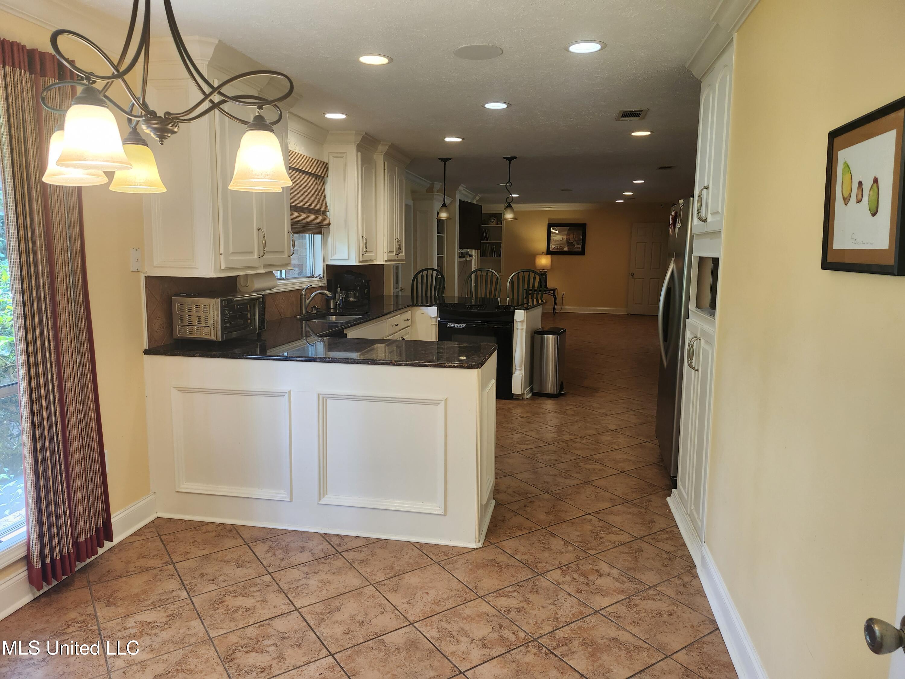 3830 Forest Hill Road Jackson, MS 39212 - Photo 22 of 49 20250610_112437